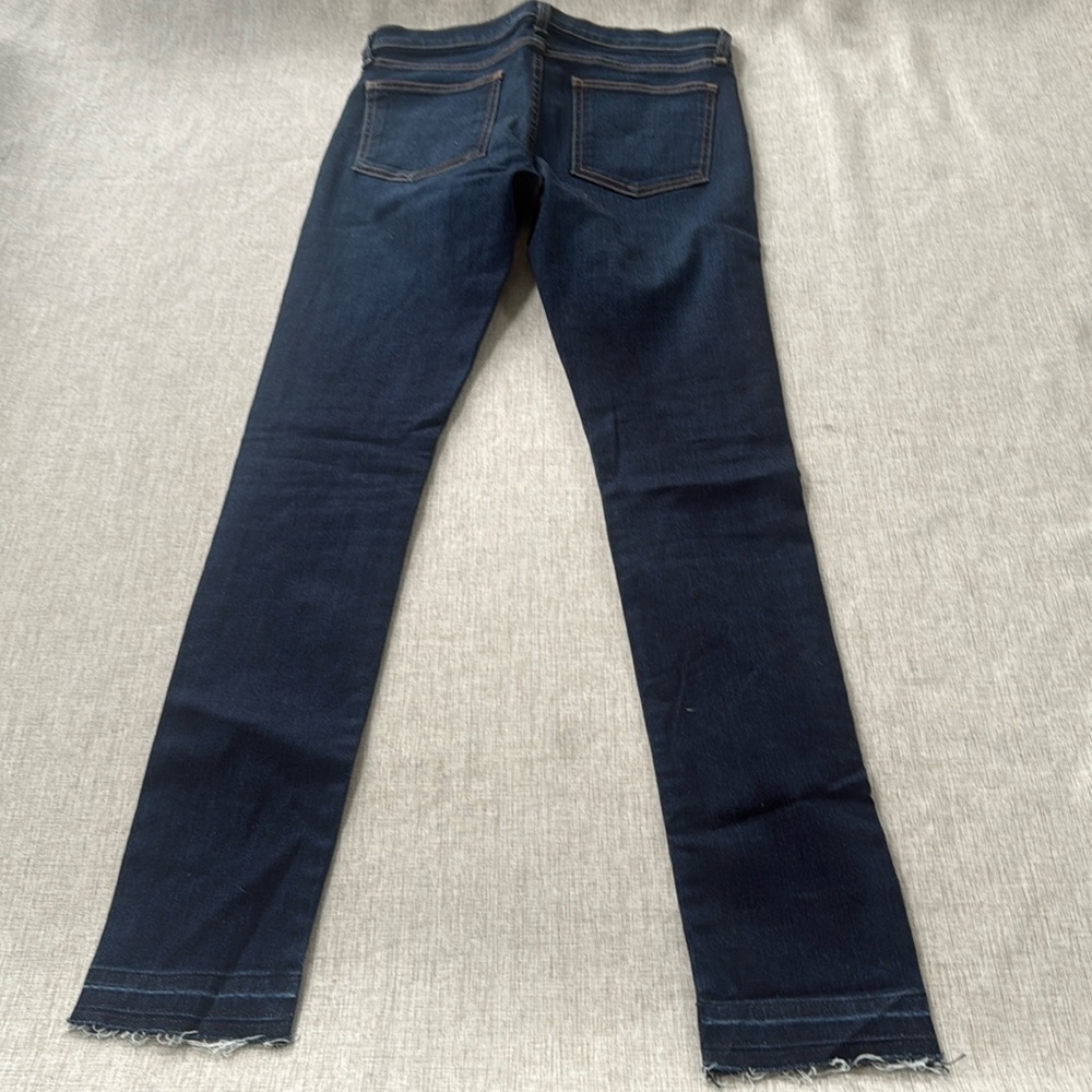 Veronica Beard Brooke Skinny Mid Rise Denim Jean Size 28‎ Dark Wash raw hem - Picture 8 of 14